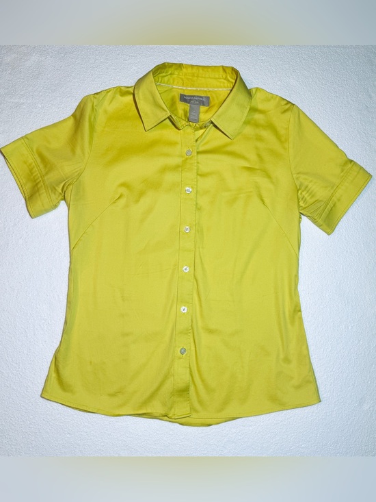 Banana Republic Tops - Banana Republic Women’s Yellow Short-Sleeve Button-Down Shirt
